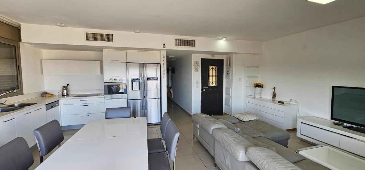 Top-luxury Exclusive аpt With Jacuzzi In Front Of The Sea * Eilat
