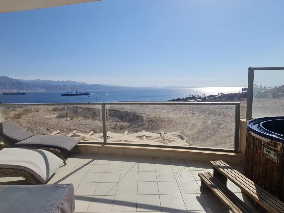 Top-luxury Exclusive аpt With Jacuzzi In Front Of The Sea Apartment Eilat
